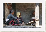Bhaktapur - Descansando a la sombra