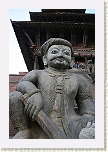 Bhaktapur - Guardianes del Templo de Nyatapola en Taumadhi Tole