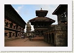 Bhaktapur - El palacio real, templo de Shiddhi Lakshmi, templo Chyasilin Mandap y la campana de Taleju