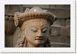 Bhaktapur - Sirviente de piedra en el Templo de Siddhi Lakshmi
