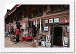 Bhaktapur - Tiendas cerca de Tachupal Tole