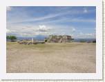 Xochicalco - Plaza de la estela de los dos glifos