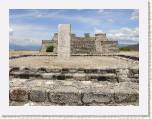 Xochicalco - Plaza de la estela de los dos glifos
