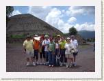 Teotihuacan - Todo el grupo y una paloma...?