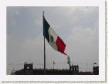 Mexico DF - La enorme bandera Mexicana ondea en el Zcalo