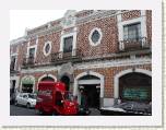Puebla - Fachada colonial y Coca-Cola